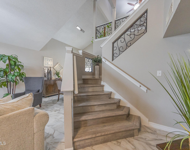 512 Northwyck Way - Photo Thumbnail 17