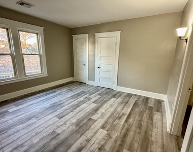 233 Cooke Street - Photo Thumbnail 7