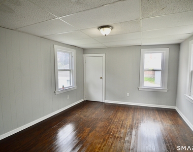 2310 Barnum Avenue - Photo Thumbnail 9