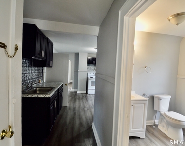 2310 Barnum Avenue - Photo Thumbnail 7