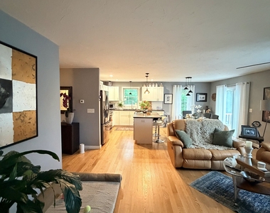 27 Hummingbird Way - Photo Thumbnail 1