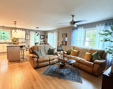 27 Hummingbird Way - Photo Thumbnail 2