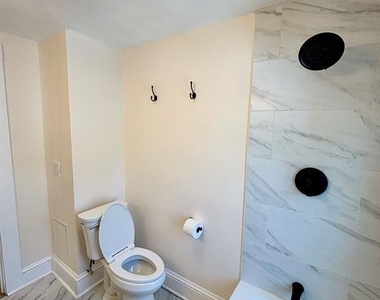 58 Maplewood Avenue - Photo Thumbnail 8