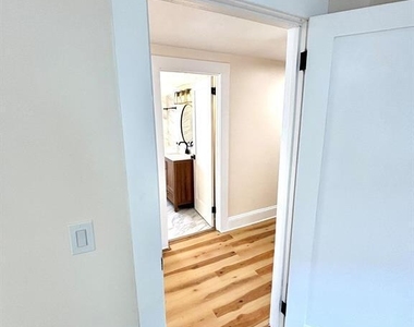 58 Maplewood Avenue - Photo Thumbnail 6