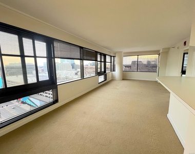 127 Greyrock Place - Photo Thumbnail 4