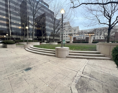 127 Greyrock Place - Photo Thumbnail 17
