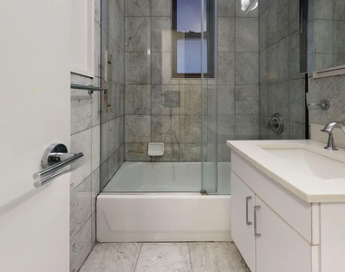 East 51st Streets and First Avenue - Photo Thumbnail 9