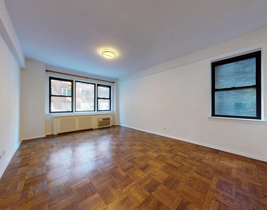 East 51st Streets and First Avenue - Photo Thumbnail 5