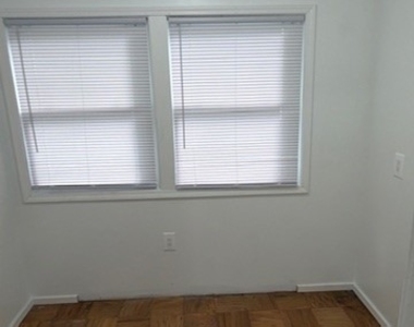 634 Maple Ln - Photo Thumbnail 4