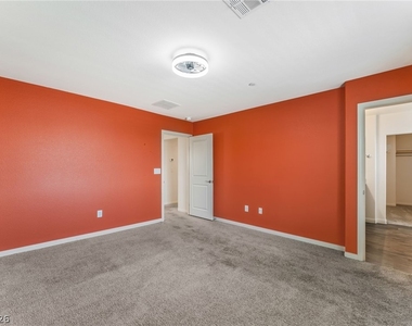 6944 Crimson Shadow Street - Photo Thumbnail 11