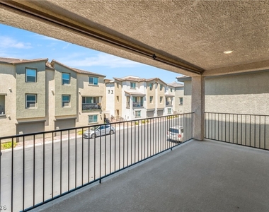 6944 Crimson Shadow Street - Photo Thumbnail 7