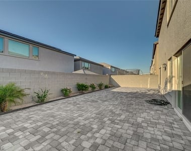 624 Stone Hammer Avenue - Photo Thumbnail 18