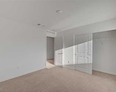 624 Stone Hammer Avenue - Photo Thumbnail 12
