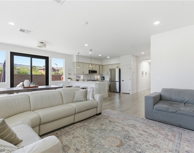 11063 Pegasus Drive - Photo Thumbnail 14