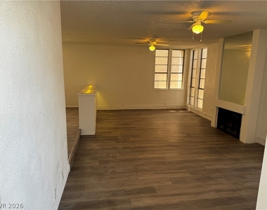 3336 Sylvia Street - Photo Thumbnail 2