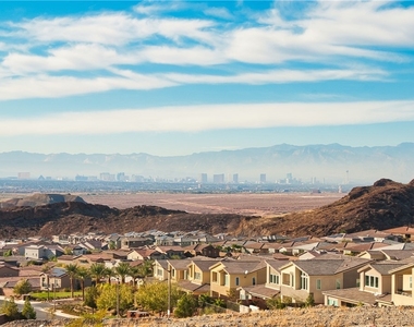 8 Vista Outlook Street - Photo Thumbnail 58
