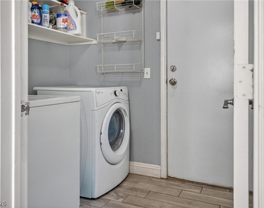 7520 Bowles Drive - Photo Thumbnail 6