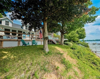 340 Poplar Beach - Photo Thumbnail 9