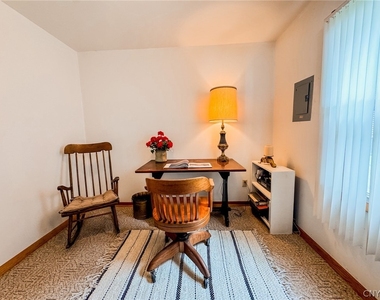 340 Poplar Beach - Photo Thumbnail 29