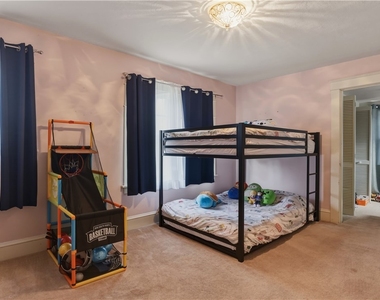 98 Sunnyside Drive - Photo Thumbnail 8