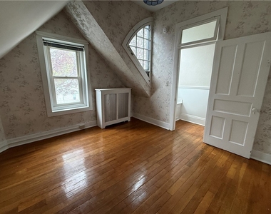 12 Tilton Avenue - Photo Thumbnail 6