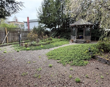 12 Tilton Avenue - Photo Thumbnail 9