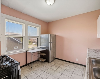 263 Minnesota Avenue - Photo Thumbnail 6