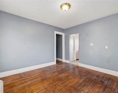 263 Minnesota Avenue - Photo Thumbnail 11