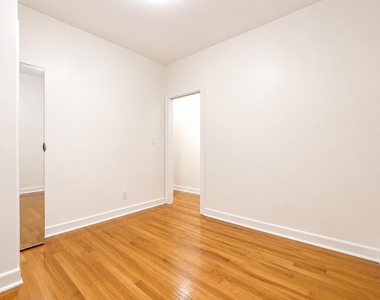 3135 Broadway - Photo Thumbnail 6