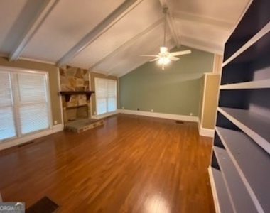 1117 Boss Hardy Road - Photo Thumbnail 9