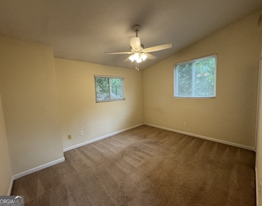 283 Athens Avenue - Photo Thumbnail 8