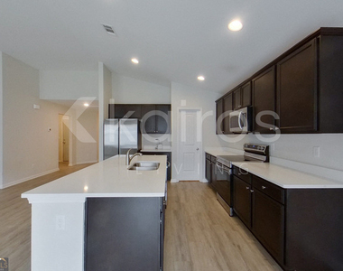 12 Carrollton Drive - Photo Thumbnail 4