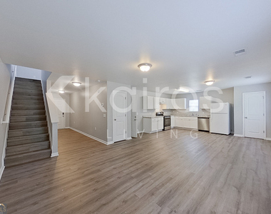 138 Amber Mill Circle - Photo Thumbnail 4