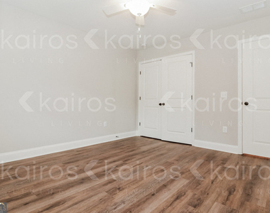 155 Cottage Grove Road - Photo Thumbnail 10