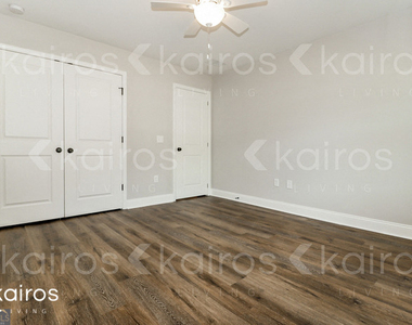 153 Cottage Grove Road - Photo Thumbnail 11
