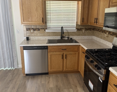 3127 Fields Drive - Photo Thumbnail 33