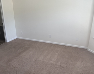 3127 Fields Drive - Photo Thumbnail 9