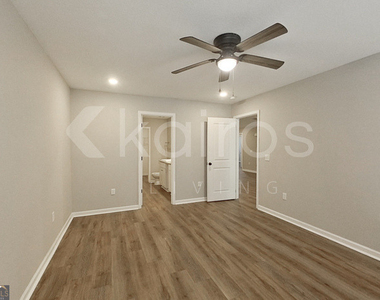 132 Cottage Grove Road - Photo Thumbnail 11