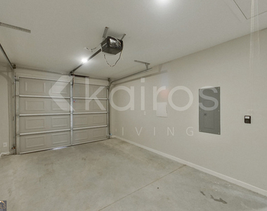 122 Cottage Grove Road - Photo Thumbnail 16