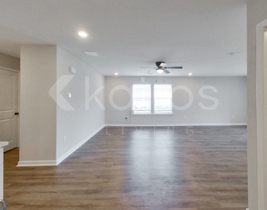 122 Cottage Grove Road - Photo Thumbnail 9
