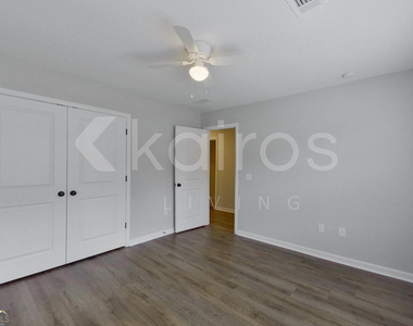 122 Cottage Grove Road - Photo Thumbnail 11