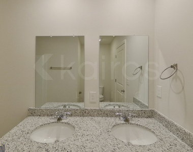 307 Ironwood Court - Photo Thumbnail 10