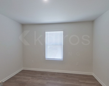 307 Ironwood Court - Photo Thumbnail 14