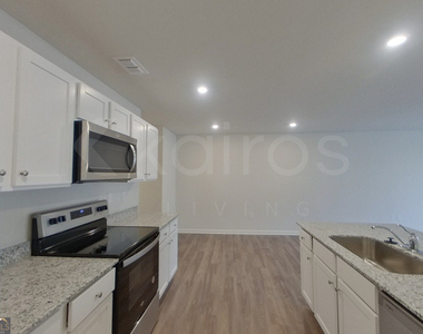 307 Ironwood Court - Photo Thumbnail 5