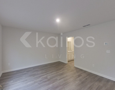 371 Ironwood Court - Photo Thumbnail 8