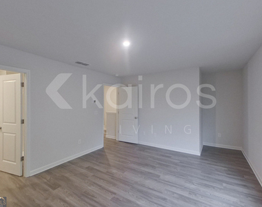 371 Ironwood Court - Photo Thumbnail 9