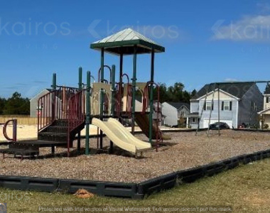 371 Ironwood Court - Photo Thumbnail 18