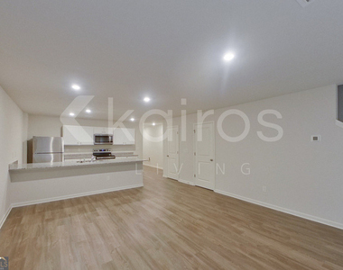 371 Ironwood Court - Photo Thumbnail 3