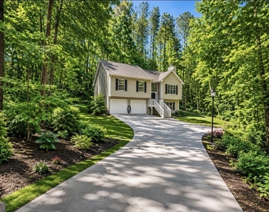 181 N Springs Drive - Photo Thumbnail 2