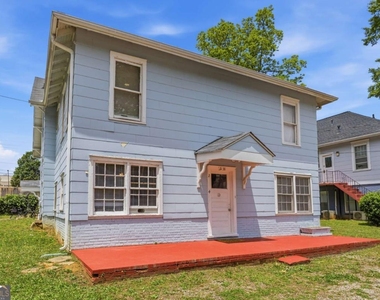 3638 E Main Street - Photo Thumbnail 3